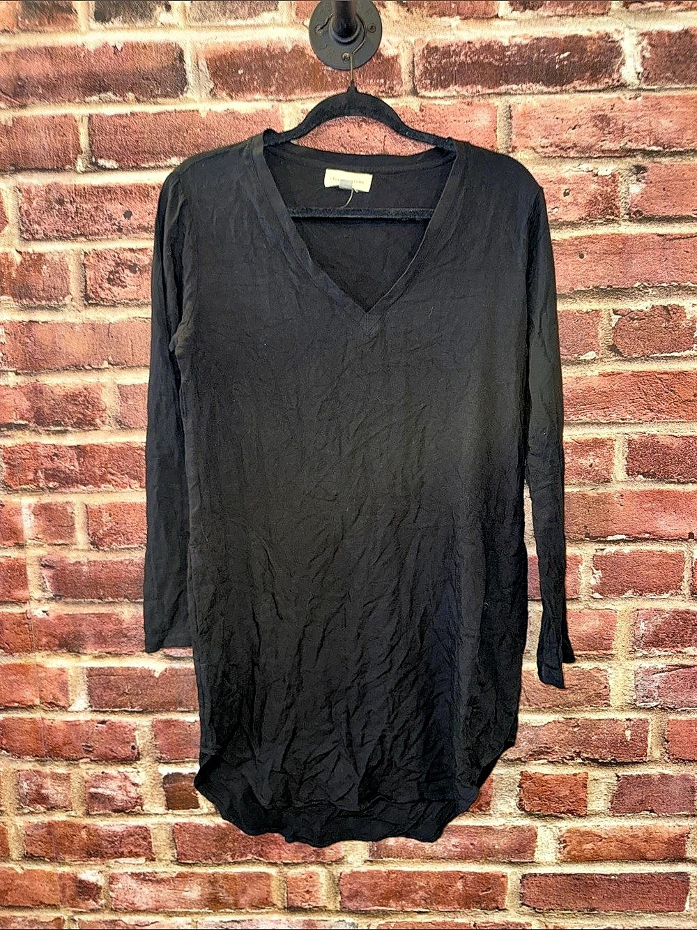 cloth & stone Black V-Neck High-Low Tunic Top